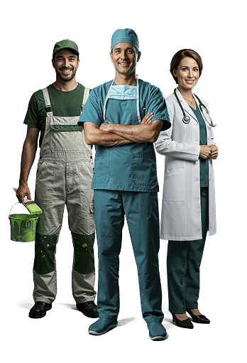 Um pintor, enfermeiro e uma médica sorrindo